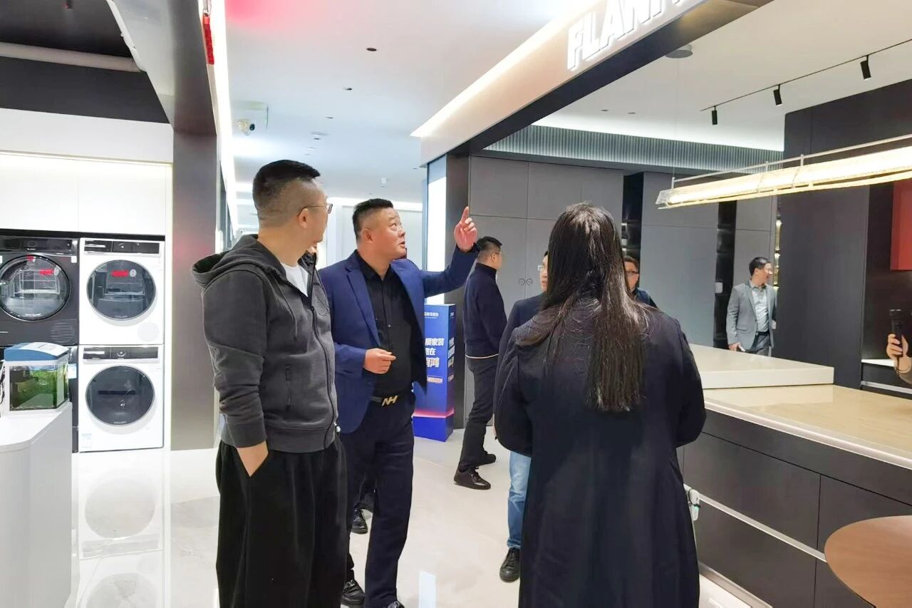 1765165925786663.jpg 微信圖片_2025-12-08_114935_247.jpg